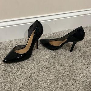 Barely worn nice black heel